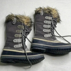 Jane of the  Arctic sorel boots